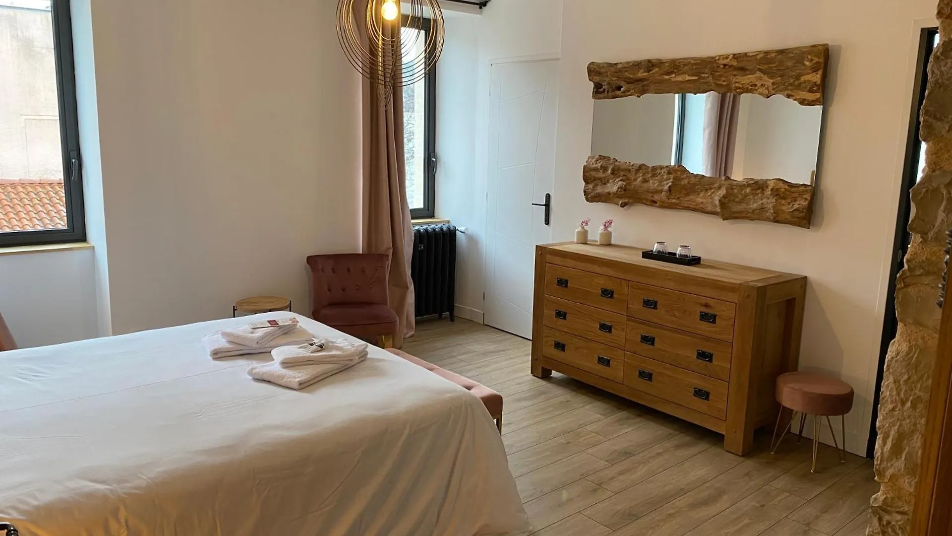 La Bellours Chambre D'Hotes Bed & Breakfast Cahors France